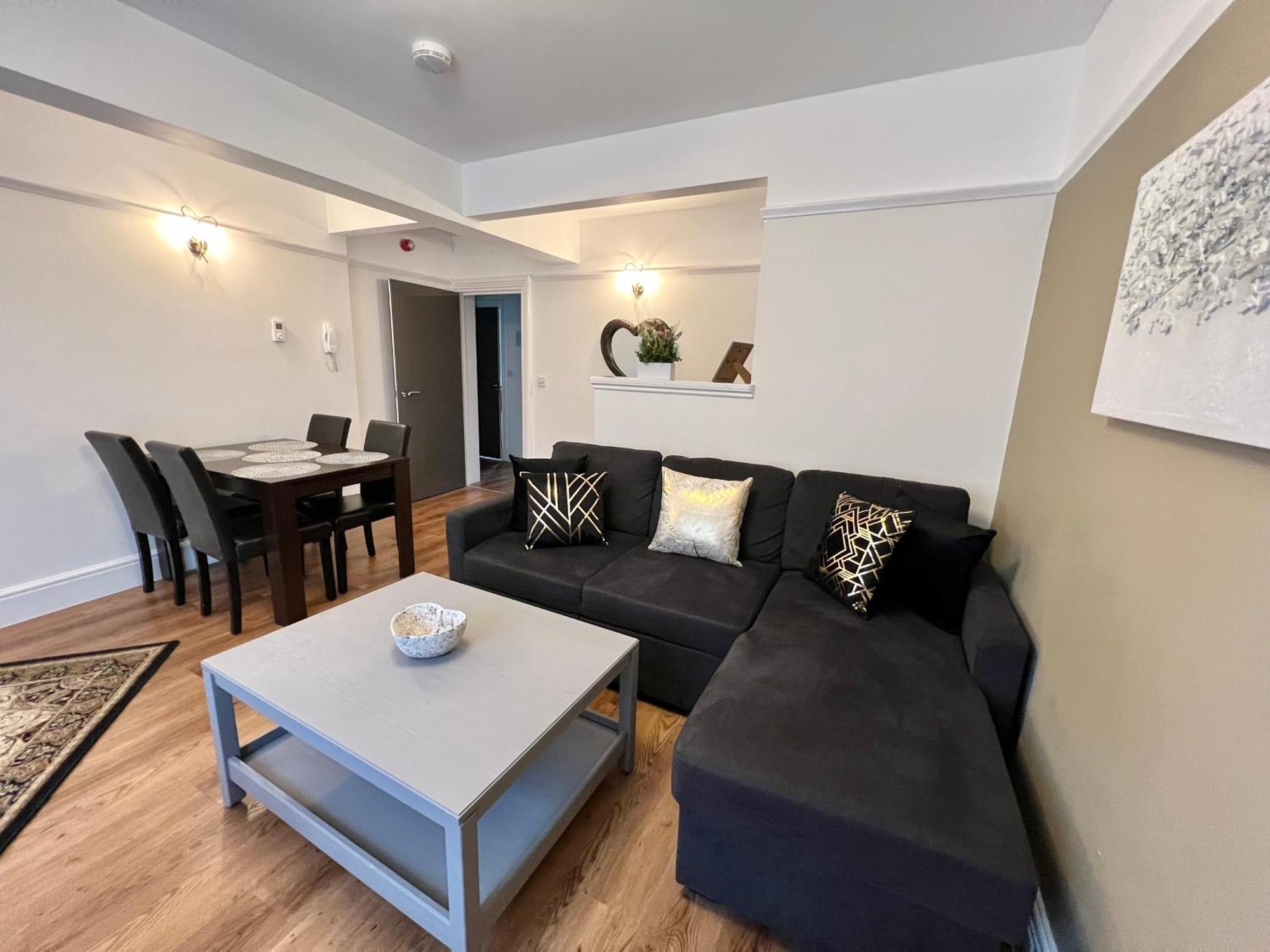 Large Family-Friendly 2Bd Glastonbury Retreat, Sleeps 5 Εξωτερικό φωτογραφία