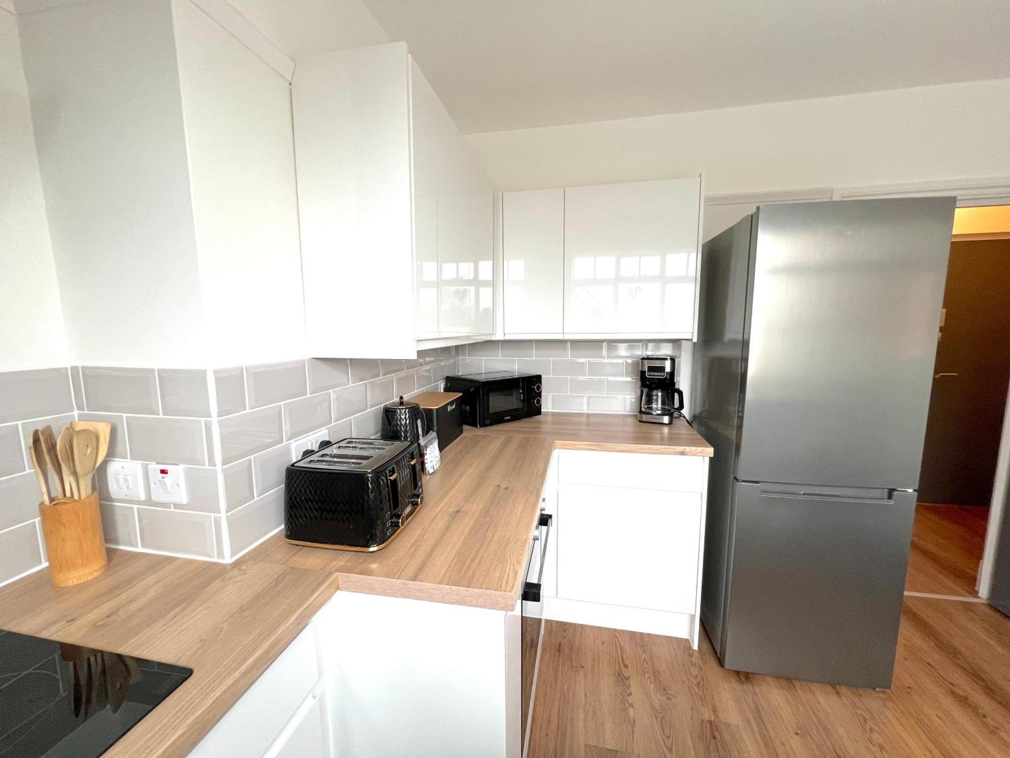 Large Family-Friendly 2Bd Glastonbury Retreat, Sleeps 5 Εξωτερικό φωτογραφία