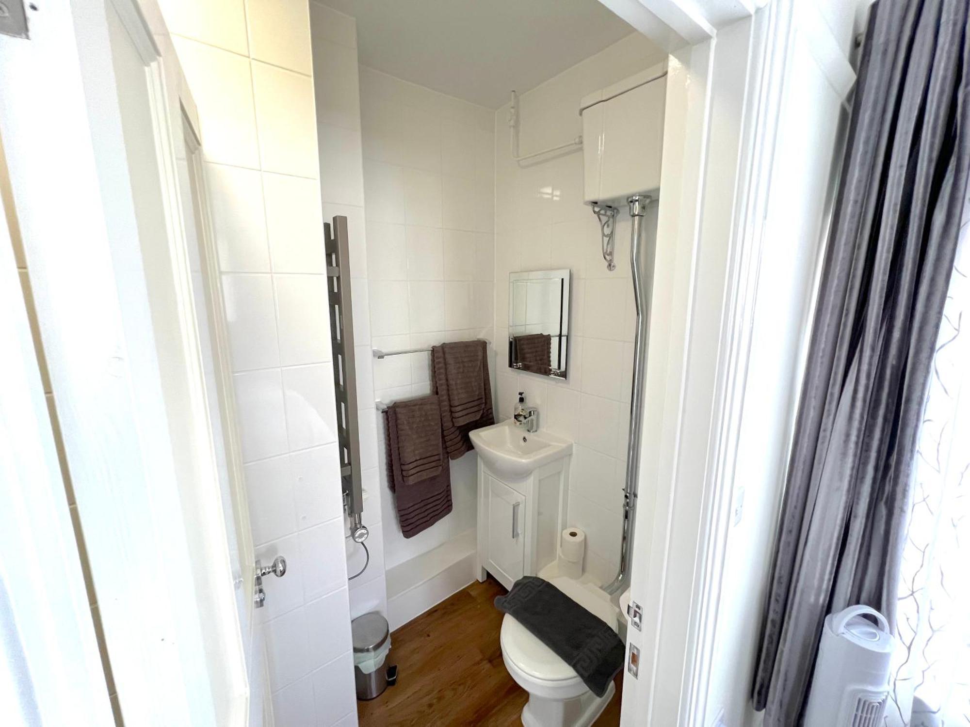 Large Family-Friendly 2Bd Glastonbury Retreat, Sleeps 5 Εξωτερικό φωτογραφία